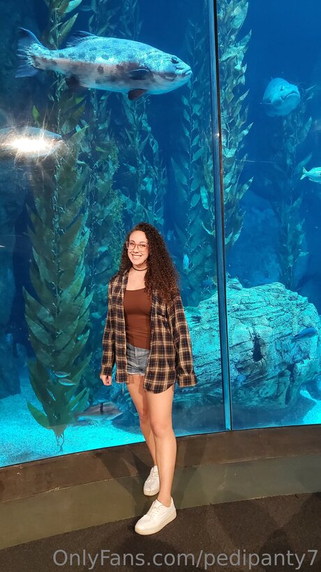 U9317275 star nude gallery