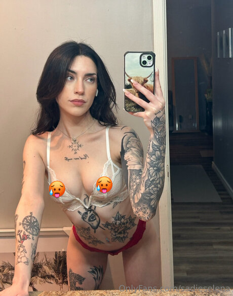 Sadieselena exclusive pornstar pic