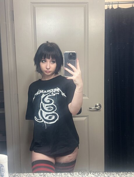 Neonkit model nudes images