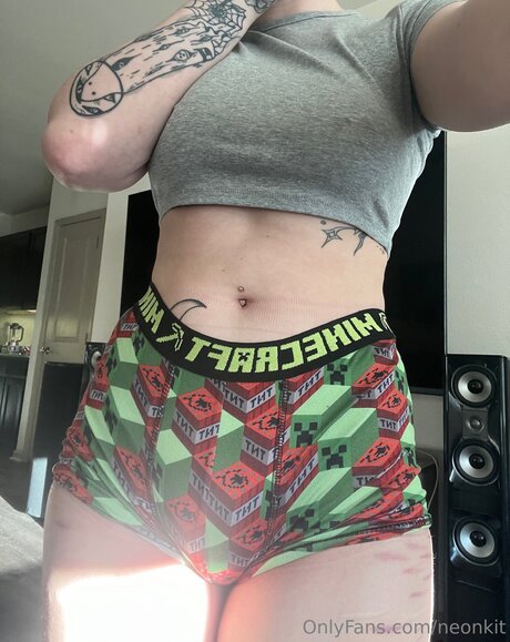 Neonkit art model img