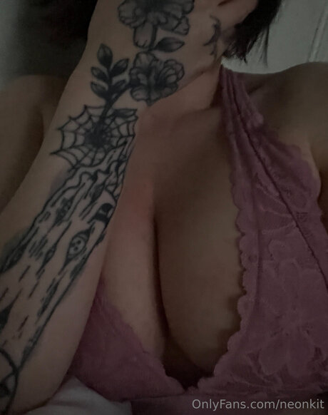 Neonkit xxx model archive