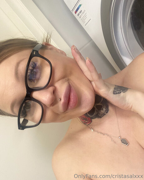 Cristasalxxx model exclusive picture