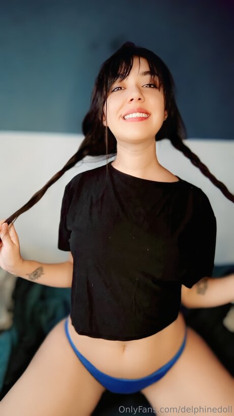 Delphinedoll star free pic
