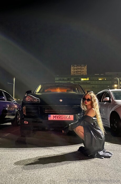 Mimiknox Official model beautiful image