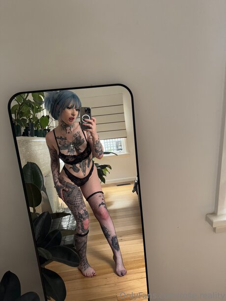 Rose Reality hd model picture