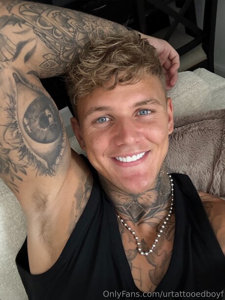 Urtattooedboyf nice pornstar picture