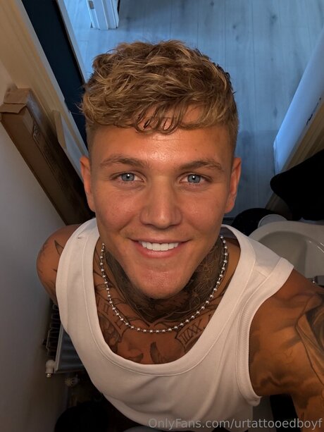 Urtattooedboyf nudes star img