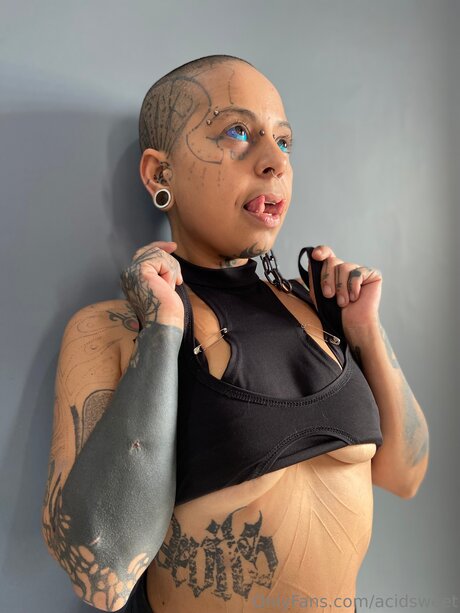 Acidsweet free pornstar photo