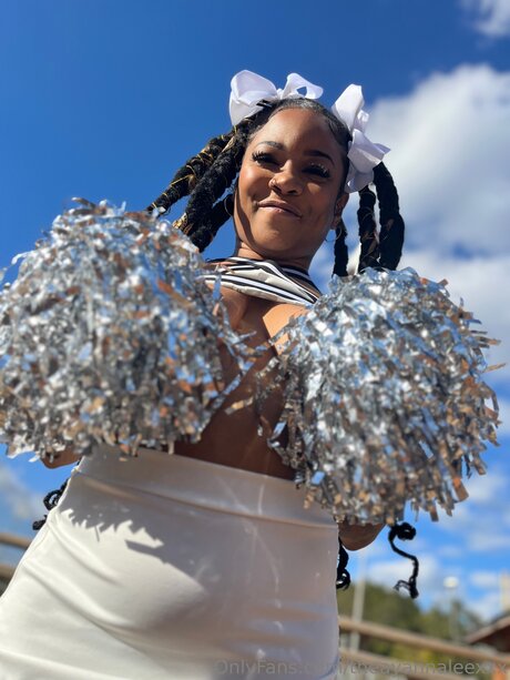 Theayannaleexxx hd model pic