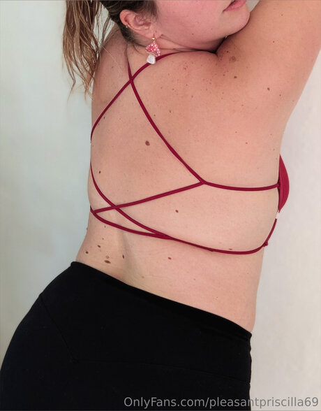 Pleasantpriscilla hot star pics