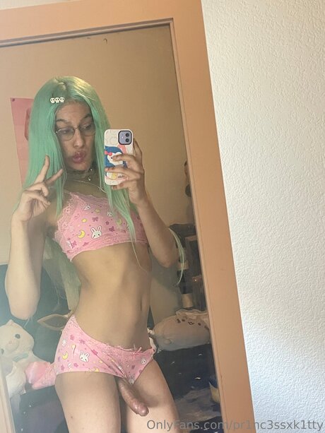 Pr1nc3ssxk1tty best actress img