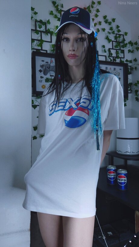 Ninaneers sexy model pictures