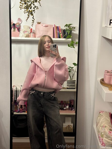 Jessie Angell star nudes photos