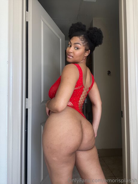 Emorisplashh pornstar exclusive gallery