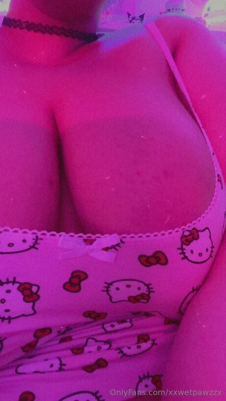 Xxwetpawzzx xxx pornstar pics