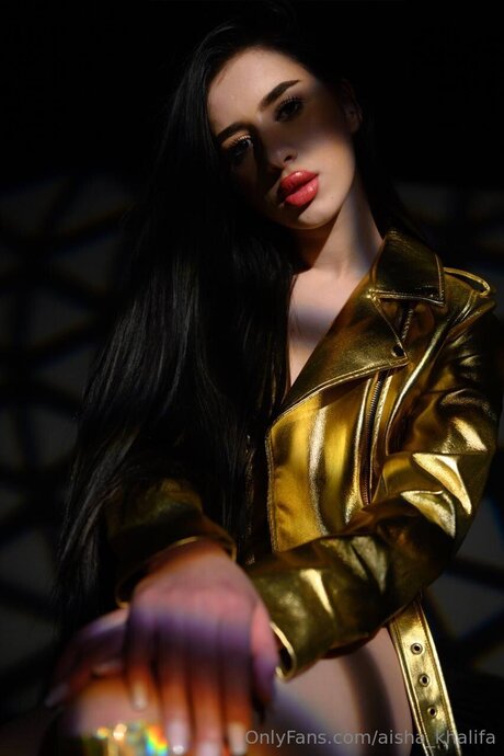 Aisha Khalifa nice star pictures