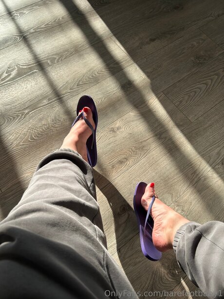 Barefootbaby1 best actress pics