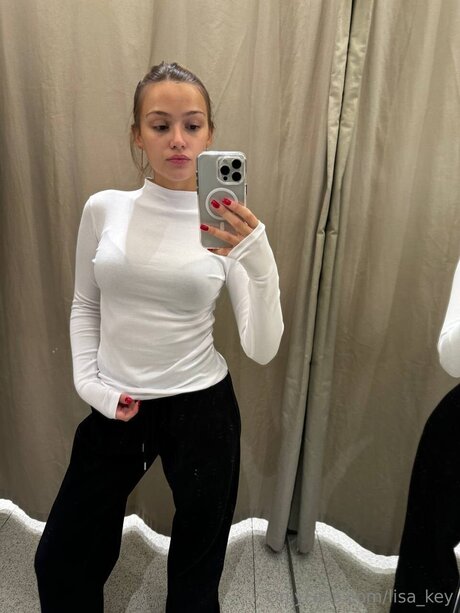 Lissa Key sex pornstar pics