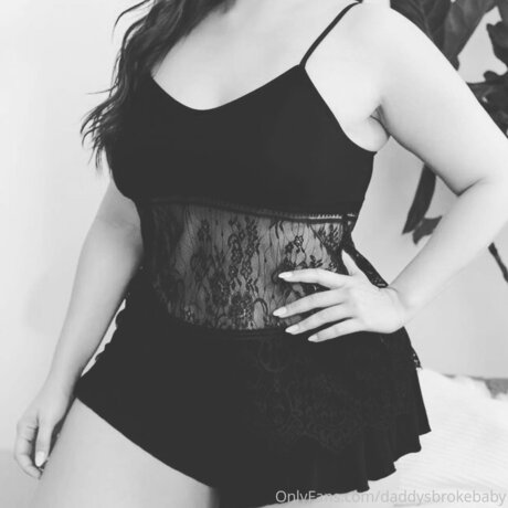 Daddysthickbabygirl star xxx archive