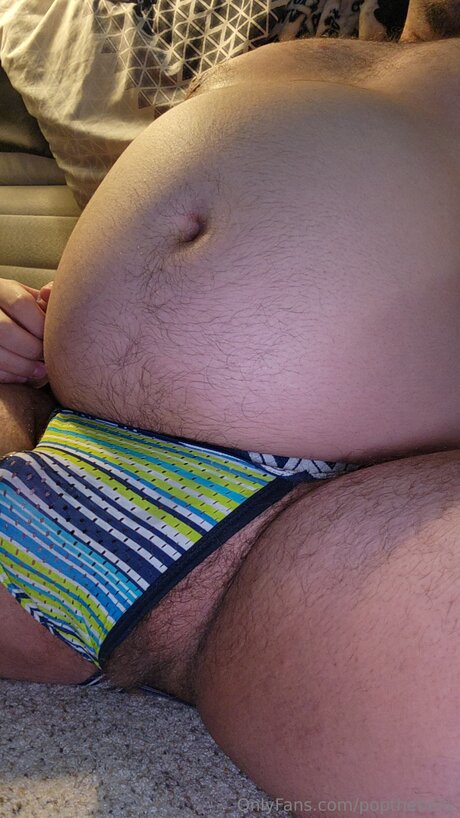 Popthebelly nice model pic