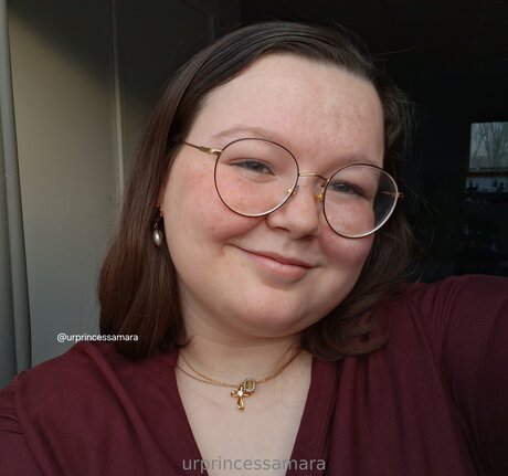 blonde shemale onlyfans pornos picture