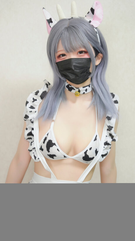 Hamuuun model top pictures