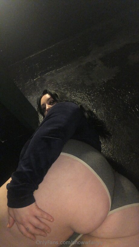 Snowwfairyy nudes actress image