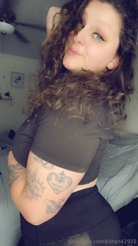 Kitten42922 pornographic star picture