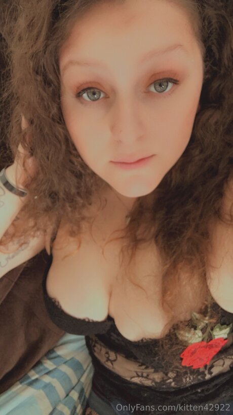 Kitten42922 porn star photos