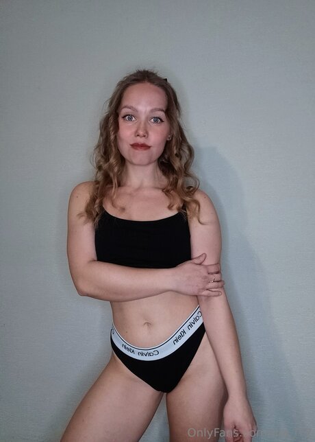 asmr summer onlyfans erotic pic