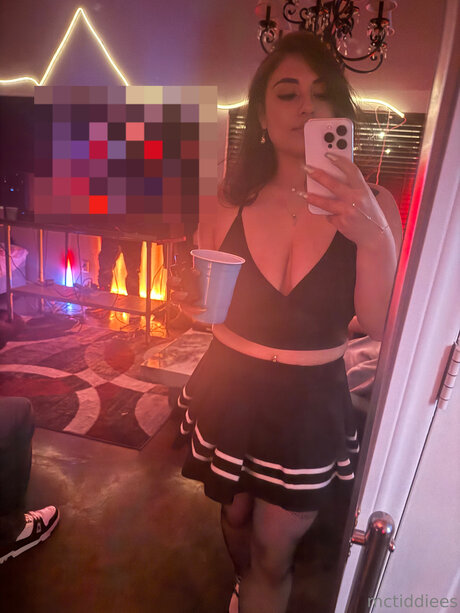 Mctiddiees pornographic model pictures