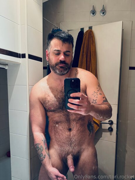 Tori Rocket star art gallery