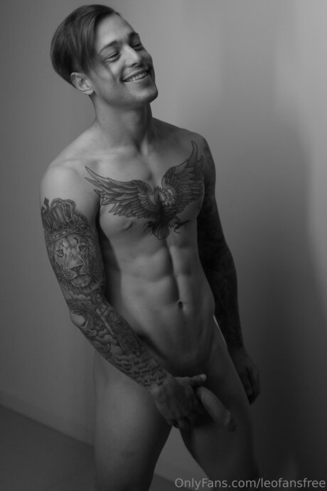 Leofansfree pornstar free image