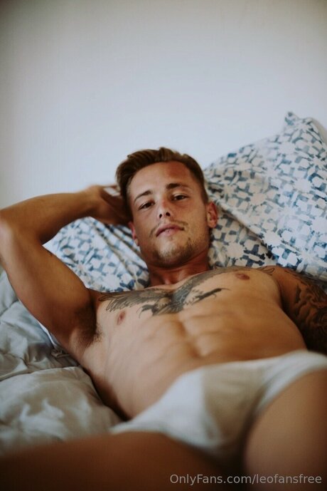 Leofansfree naked actress archive