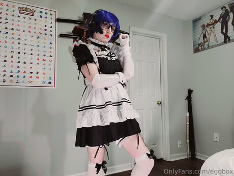 Egobox model perfect photo