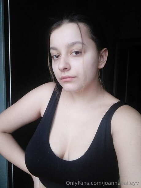 Joannabaileyv model art pic