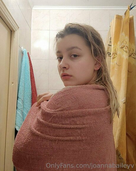 Joannabaileyv pornstar nude photo