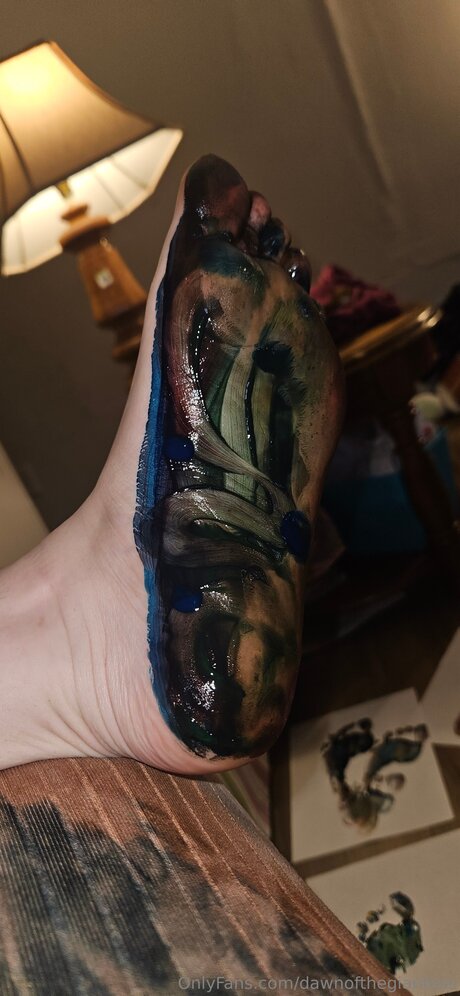 Dawnofthegiantess model hot image