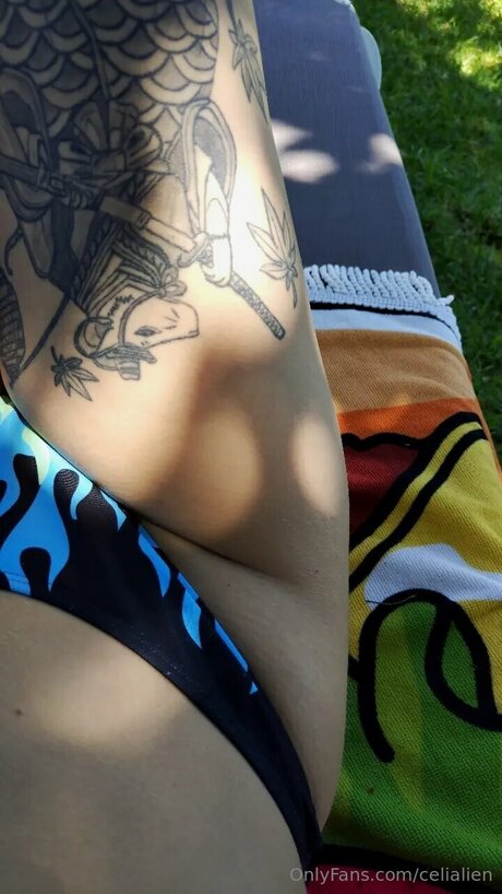 Perverted Aliens porn model gallery