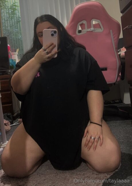 Taylaaaa star pornographic picture