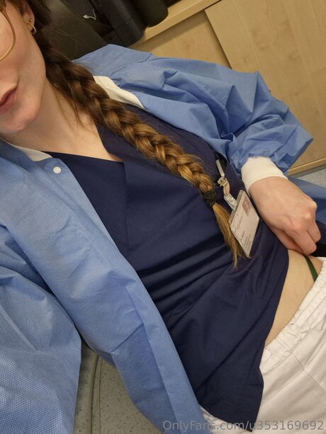 U353169692 erotic actress pics