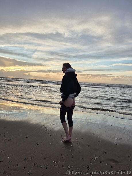 U353169692 pornographic actress picture