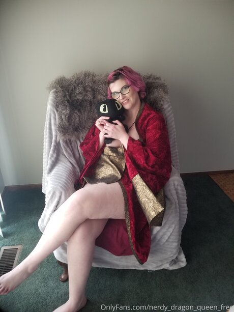 Nerdy Dragon Queen Free star hd galleries
