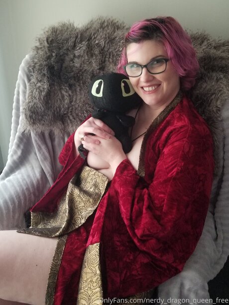 Nerdy Dragon Queen Free art pornstar picture