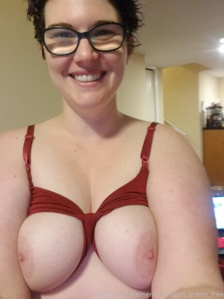 Nerdy Dragon Queen Free pornstar sex images