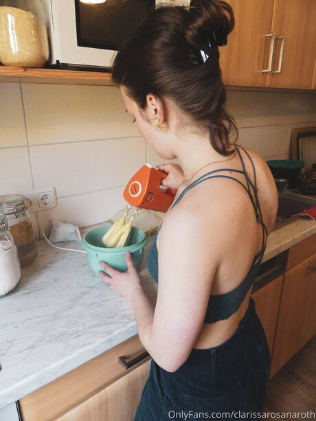 Clarissarosanaroth model top gallery