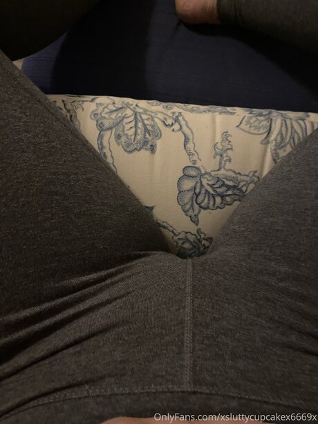 Xsluttycupcakex6669x pornstar art picture