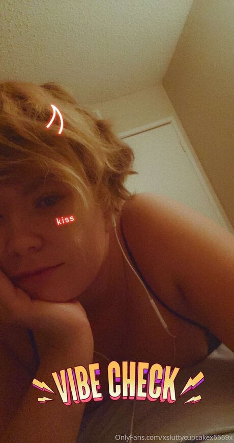 Xsluttycupcakex6669x star sex picture