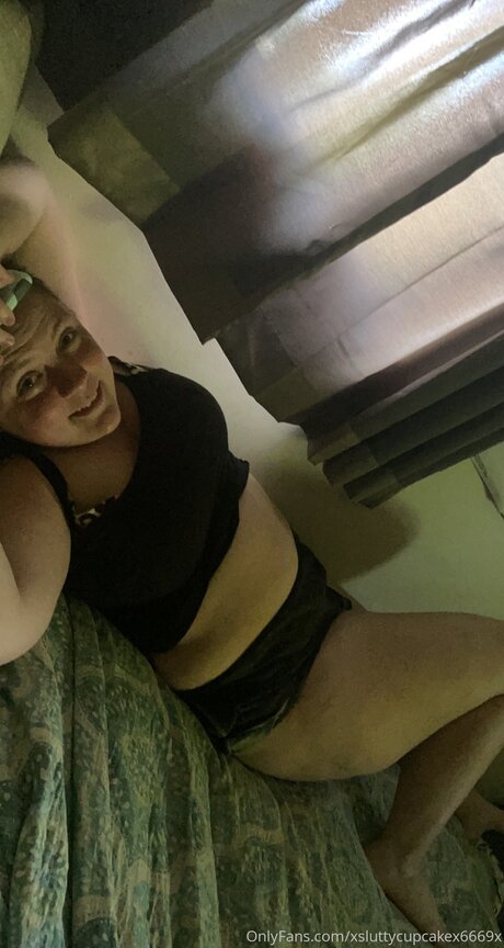 Xsluttycupcakex6669x sex actress pic