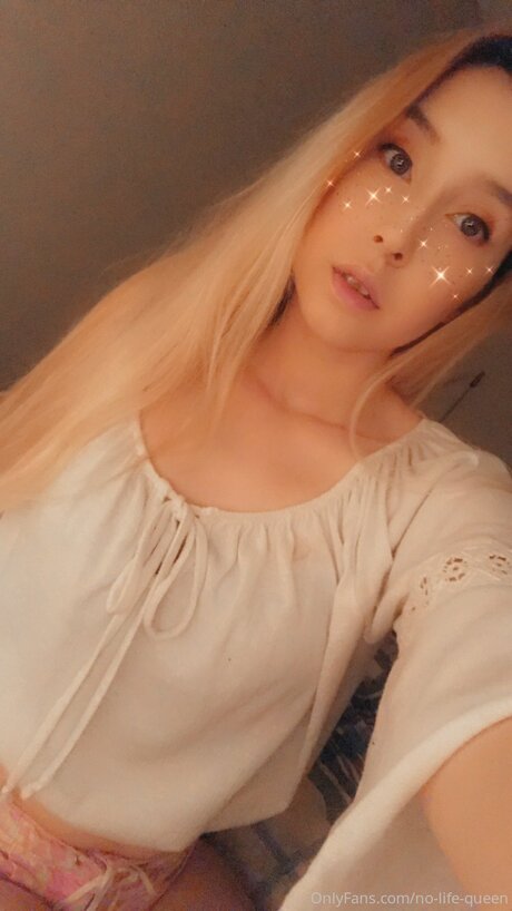 No Life Queen model pretty archive